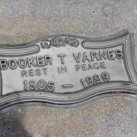 Booker T VARNES